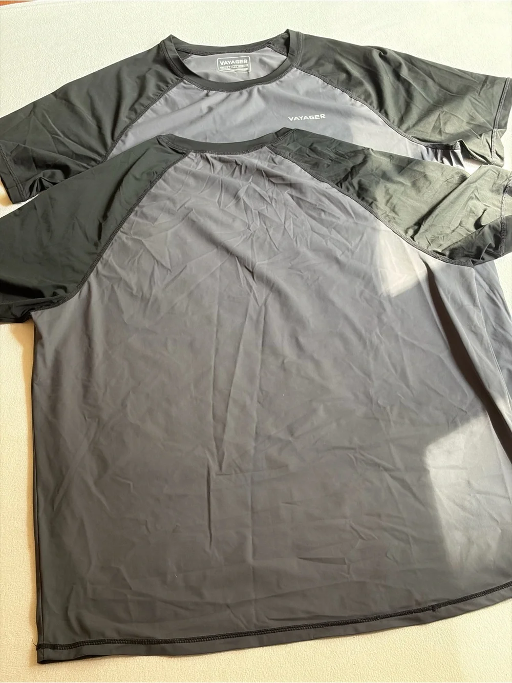 Rash Guard Swim Shirts 2 Pack Vayager Men’s XL Gray Black UPF Short Sleeve - Picture 3 of 4
